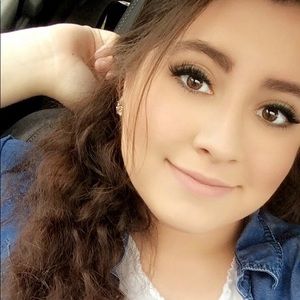 Meet your Posher, Lindsey